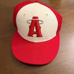 New Era Authentic Los Angeles Angels On-Field Low Profile Hat 7 1/4 59FIFTY